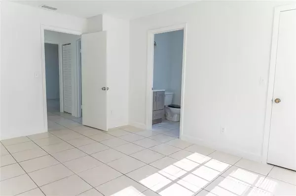 Coral Springs, FL 33065,11680 NW 39th St