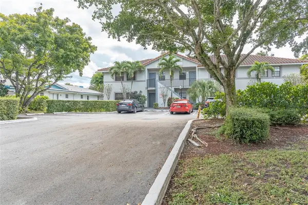 11686 NW 39th Street, Coral Springs, FL 33065