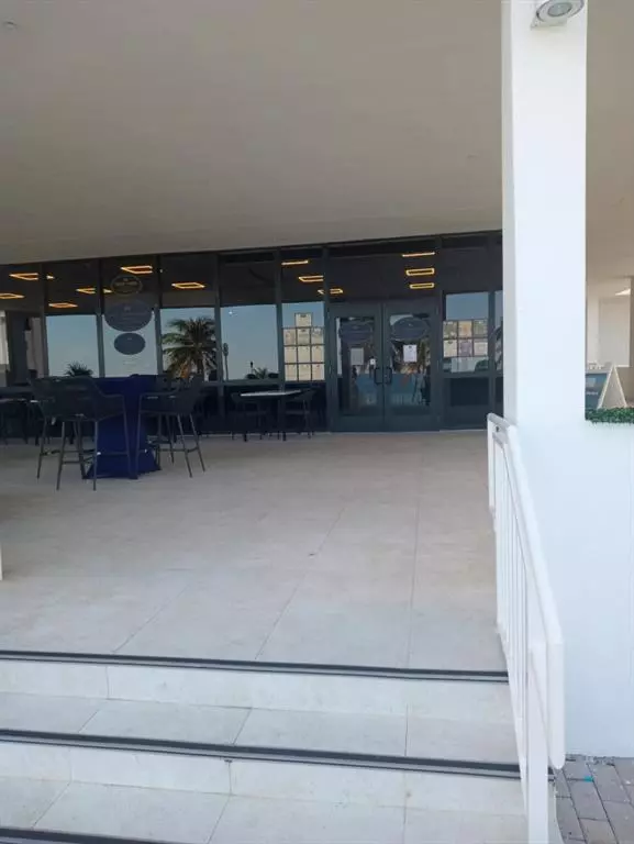 Hollywood, FL 33019,2301 S Ocean Dr #1408