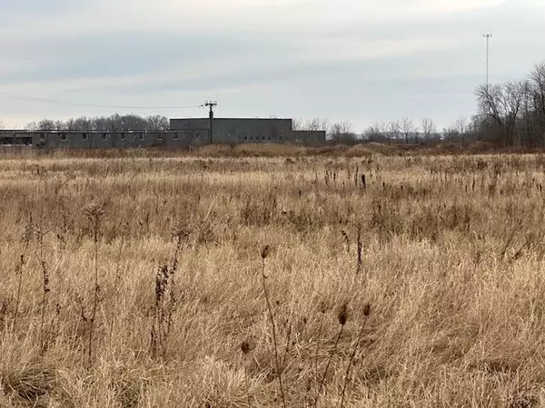 Warwick, ON N0M 2S0,614 Bond ST