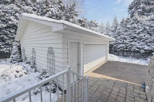 Cornwall, ON K6J 2L3,903 Riverdale AVE