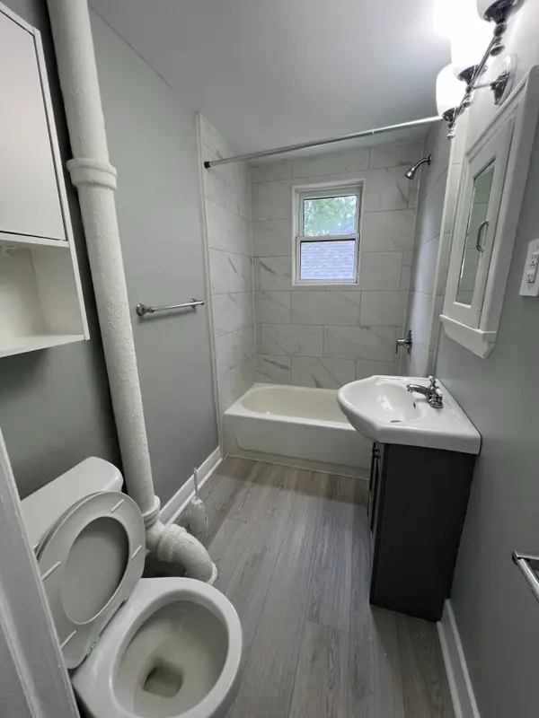 London East, ON N5Z 2H8,69 Price ST #UPPER