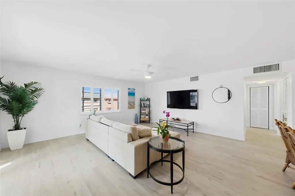 Pompano Beach, FL 33062,1450 N Riverside Dr #201