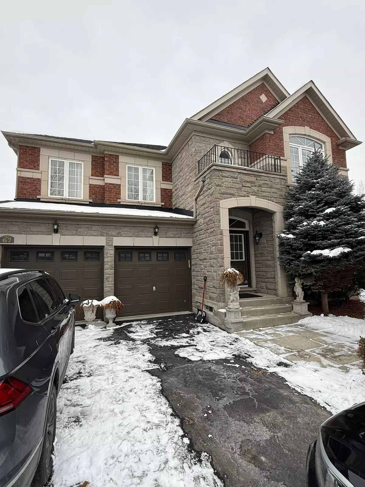 Aurora, ON L4G 7Y5,67 Ames CRES #BSMT