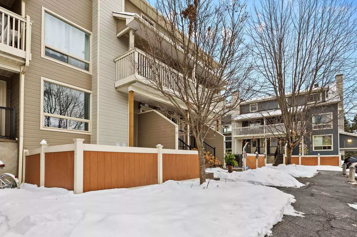 Orleans - Convent Glen And Area, ON K1C 4R4,798 St. Andre DR #53A