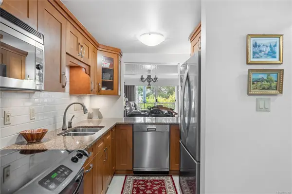 Sidney, BC V8L 3H6,10459 Resthaven Dr #118