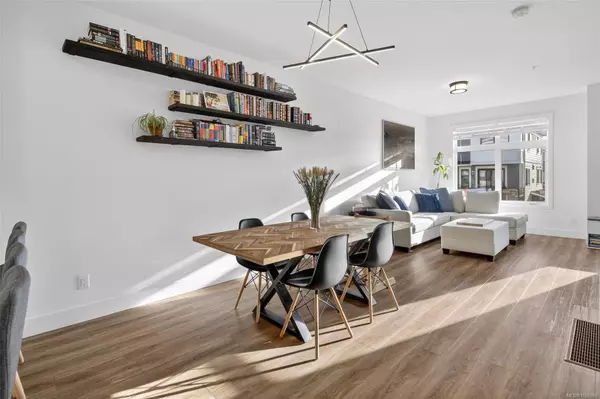 Colwood, BC V9C 0R9,255 Caspian Dr #21