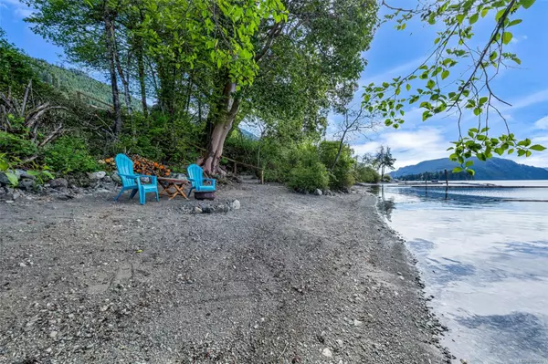 Youbou, BC V0R 3E1,10684 Alder Cres