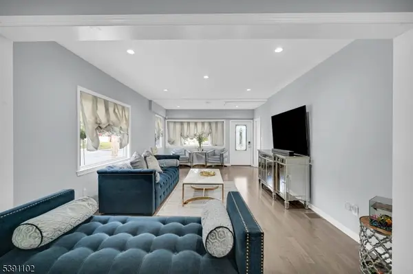 Paterson City, NJ 07502,203 207 Burlington Ave