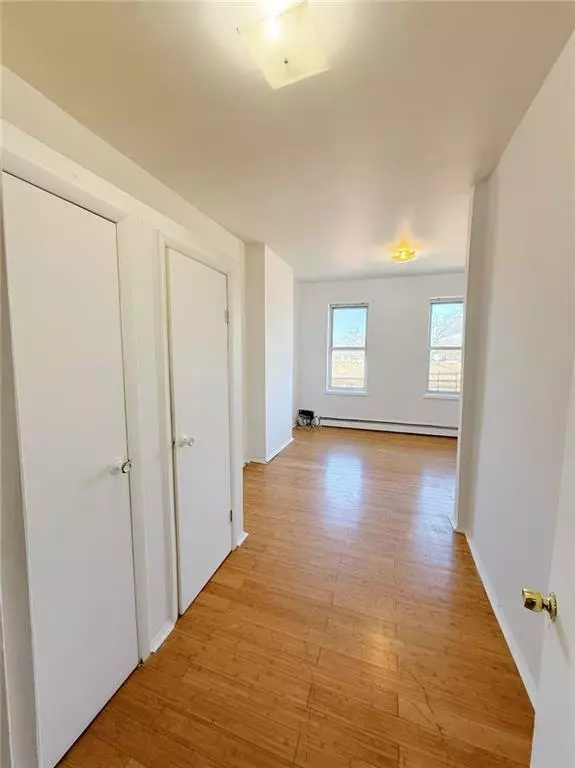 Brooklyn, NY 11209,652 73rd ST
