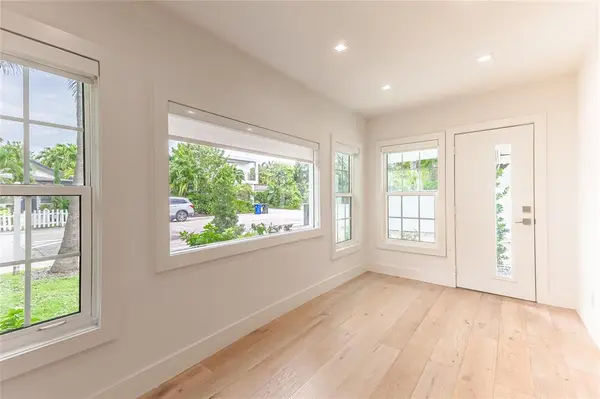 Fort Lauderdale, FL 33301,622 SE 6th Ct