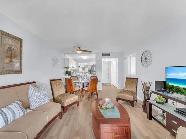 Margate, FL 33063,6770 Royal Palm #205