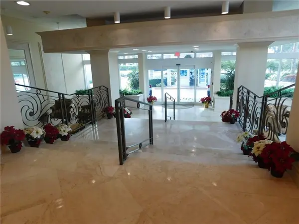 Pompano Beach, FL 33062,1620 S Ocean Blvd #6L