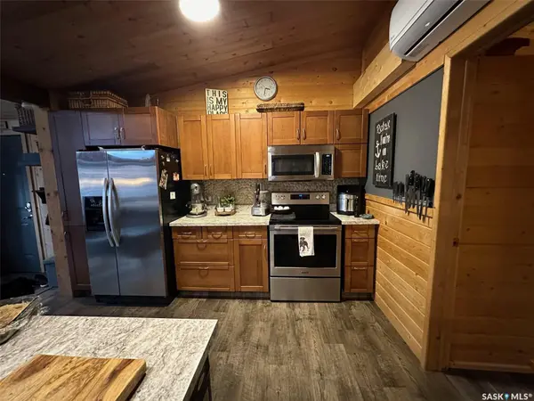 Missinipe, SK S0J 1L0,20 Fox STREET