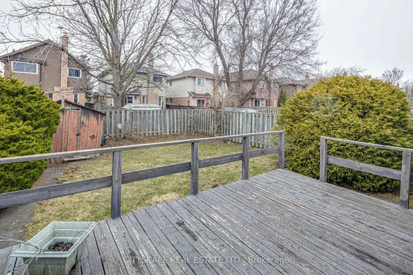 Brampton, ON L6X 2W7,66 Vodden ST W