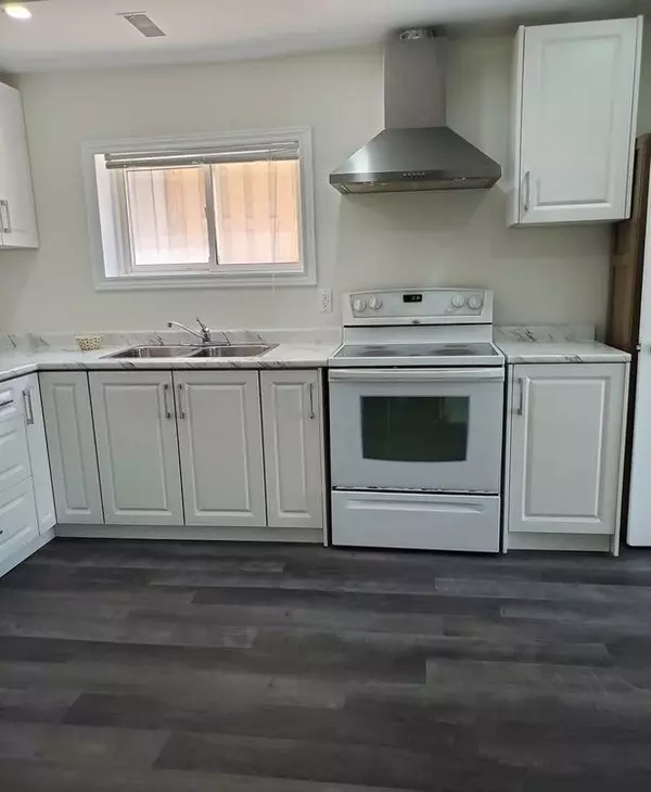 Brampton, ON L6X 2S1,42 Rotherglen CT #Lower