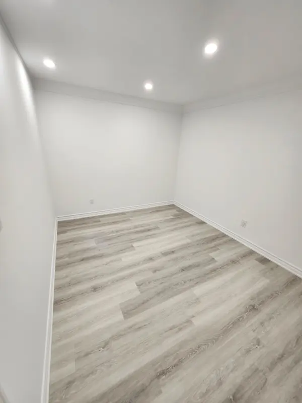 Mississauga, ON L3Y 2M7,759 Bloor ST N #Basement