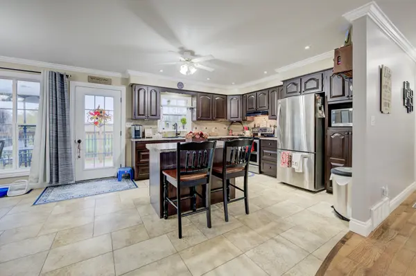 Southgate, ON N0G 2L0,083768 SOUTHGATE RD 8 N/A