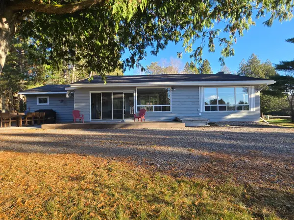 Bracebridge, ON P1L 1W8,375 Santas Village RD