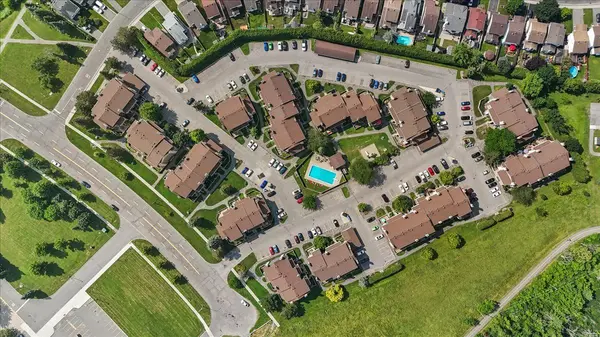 Orleans - Convent Glen And Area, ON K1C 4R4,798 St. Andre DR #53A