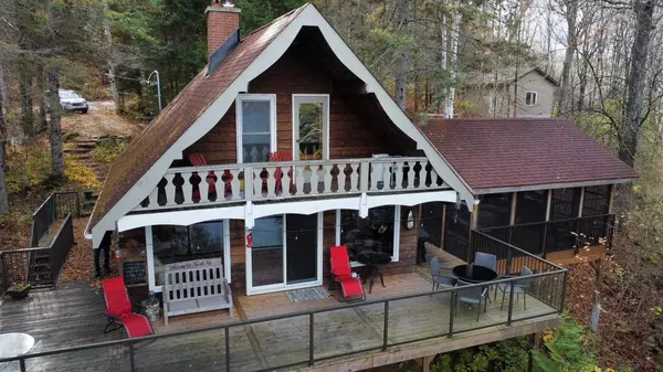 1038 Broken Paddle RD, Dysart Et Al, ON K0M 1S0