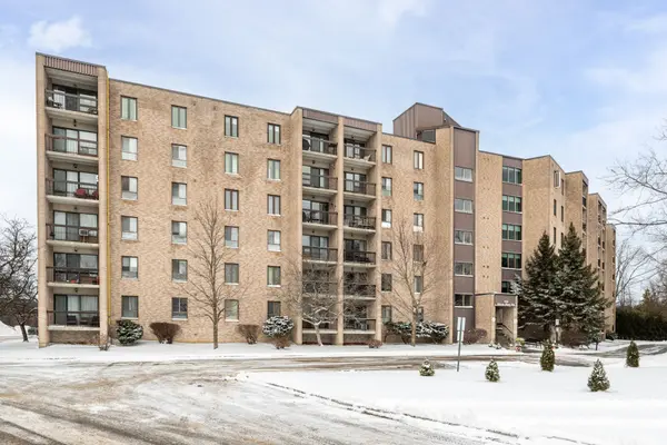 Kingston, ON K7M 7E8,358 Queen Mary RD #504