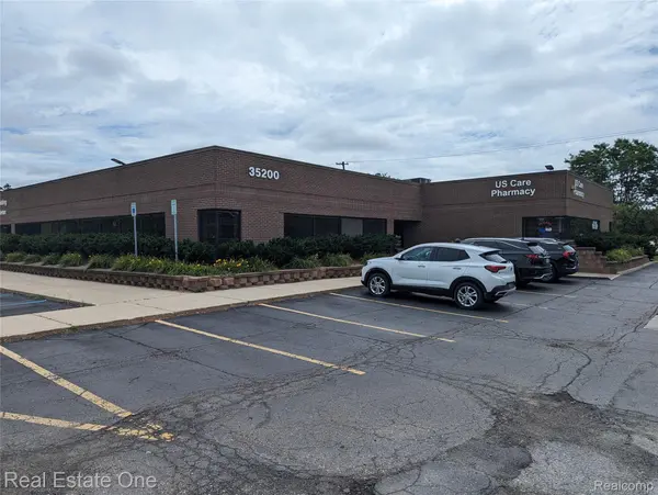 35200 Dequindre RD #400, 100, Sterling Heights, MI 48310