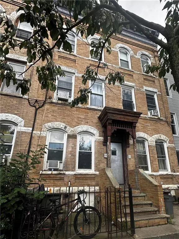 184 Schaefer ST, Brooklyn, NY 11207