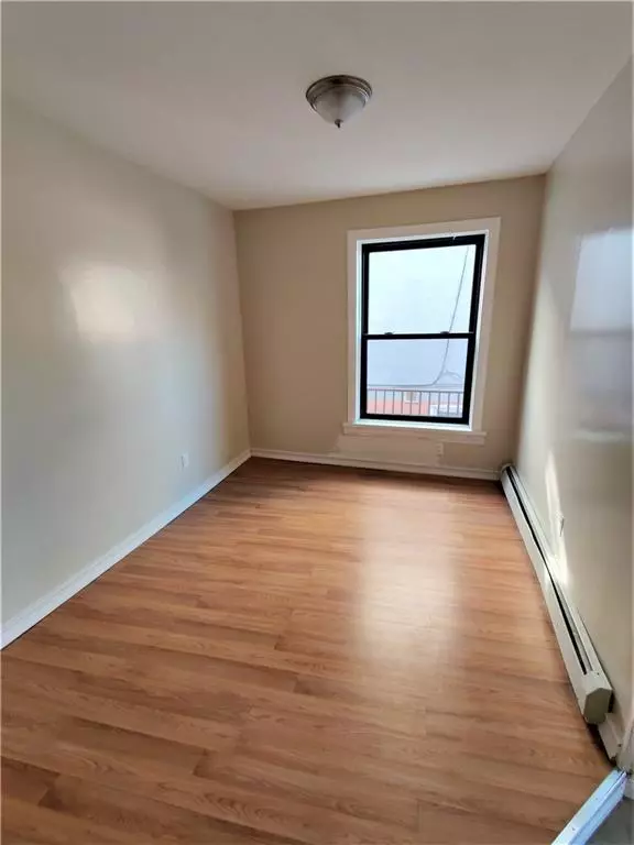 Brooklyn, NY 11212,345 Legion ST