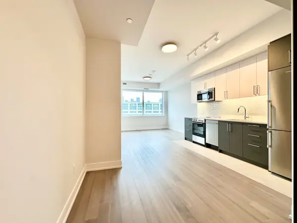 Toronto C01, ON M5S 0G4,664 Spadina AVE #707