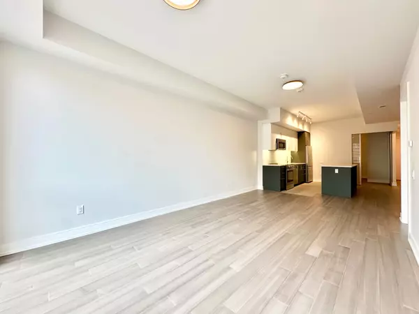 Toronto C01, ON M5S 0G4,664 Spadina AVE #313