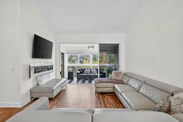 Lauderdale By The Sea, FL 33062,2121 S Ocean Blvd #603