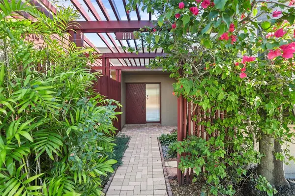 Pembroke Pines, FL 33026,1111 Windward Dr