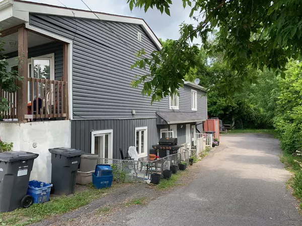 Hawkesbury, ON K6A 1G9,645-647A-647B Higginson ST