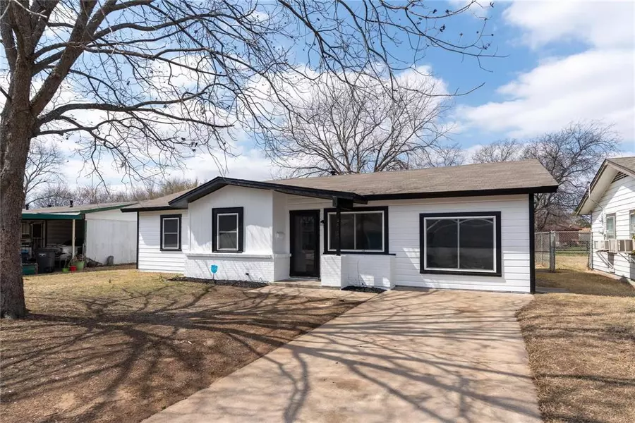 3712 Preston Drive, Fort Worth, TX 76119