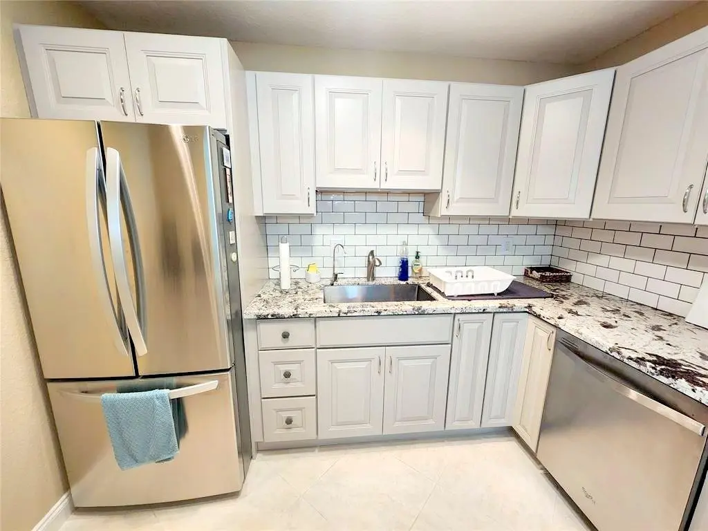 Fort Lauderdale, FL 33308,6281 Bay Club Dr #2