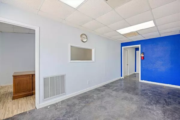 Glen Rose, TX 76043,1497 W Highway 67 #E