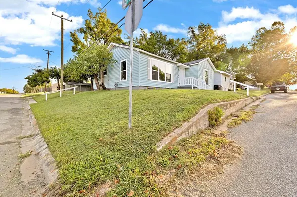 Denison, TX 75021,401 E Morton Street