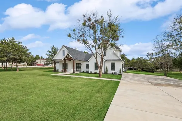 Pottsboro, TX 75076,328 Brandon Way