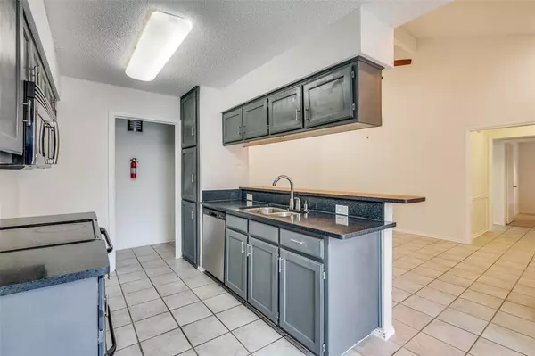 North Richland Hills, TX 76180,6913 Sierra Drive