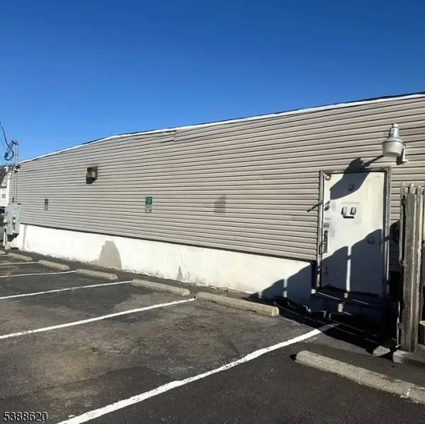 1402 S Main St, Pohatcong Twp., NJ 08865