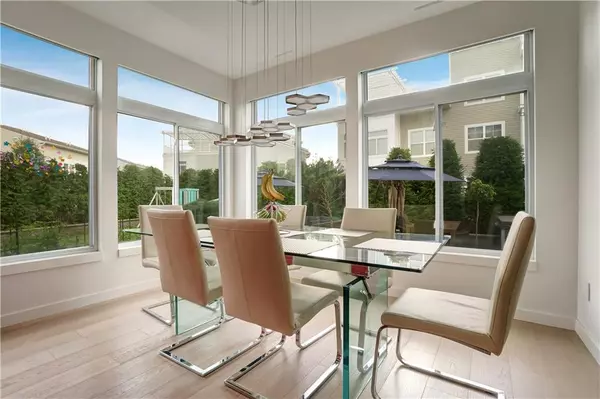 Arverne By The Sea, NY 11692,110 Beach WAY