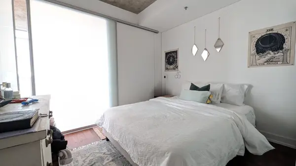 Toronto C01, ON M6J 0E5,20 Minowan Miikan LN #1210