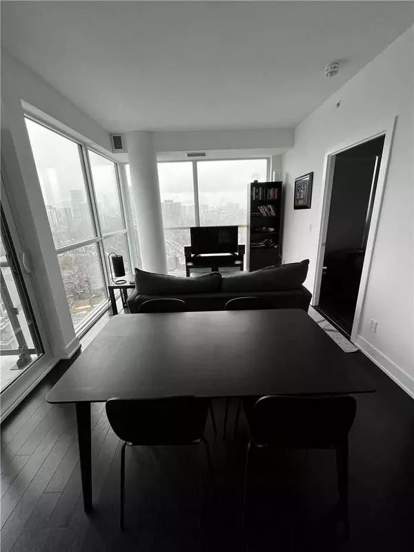 Toronto C02, ON M5R 0C2,181 Bedford RD #1107