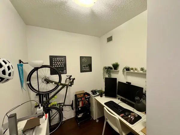 Toronto C08, ON M5A 4M3,25 Cole ST #823