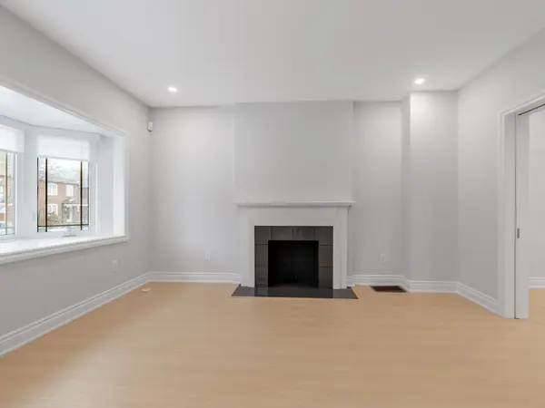 Toronto C10, ON M4S 1X1,533 Soudan AVE