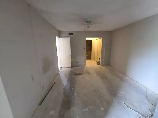 Margate, FL 33063,550 NW 78 Terrace #205