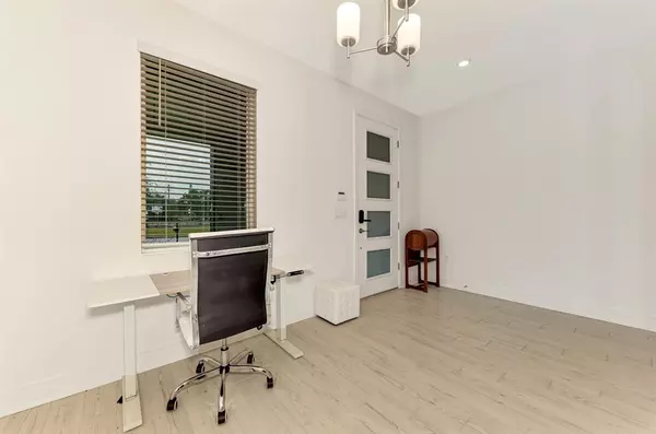 Sarasota, FL 34239,2587 Temple Street