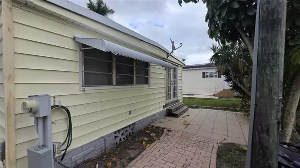 Davie, FL 33324,1931 SW 85th Ave