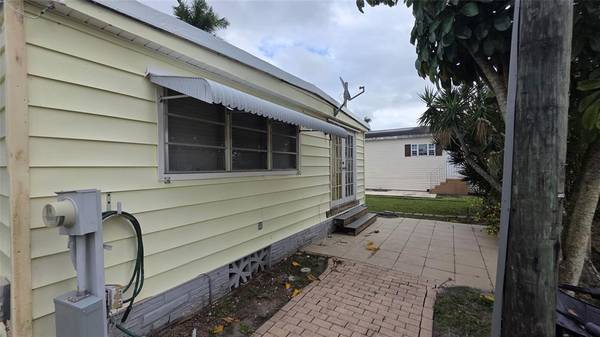 Davie, FL 33324,1931 SW 85th Ave